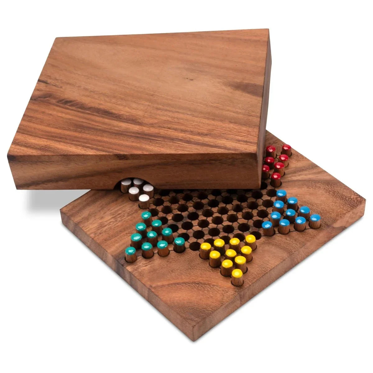 Houten strategiebordspel met kleurrijke pionnen, duurzaam en geschikt voor jong en oud