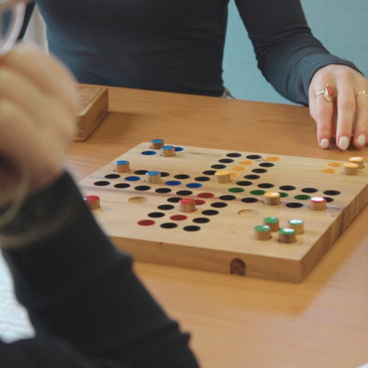 ludo, ludo bordspel, bordspel, houten bordspel